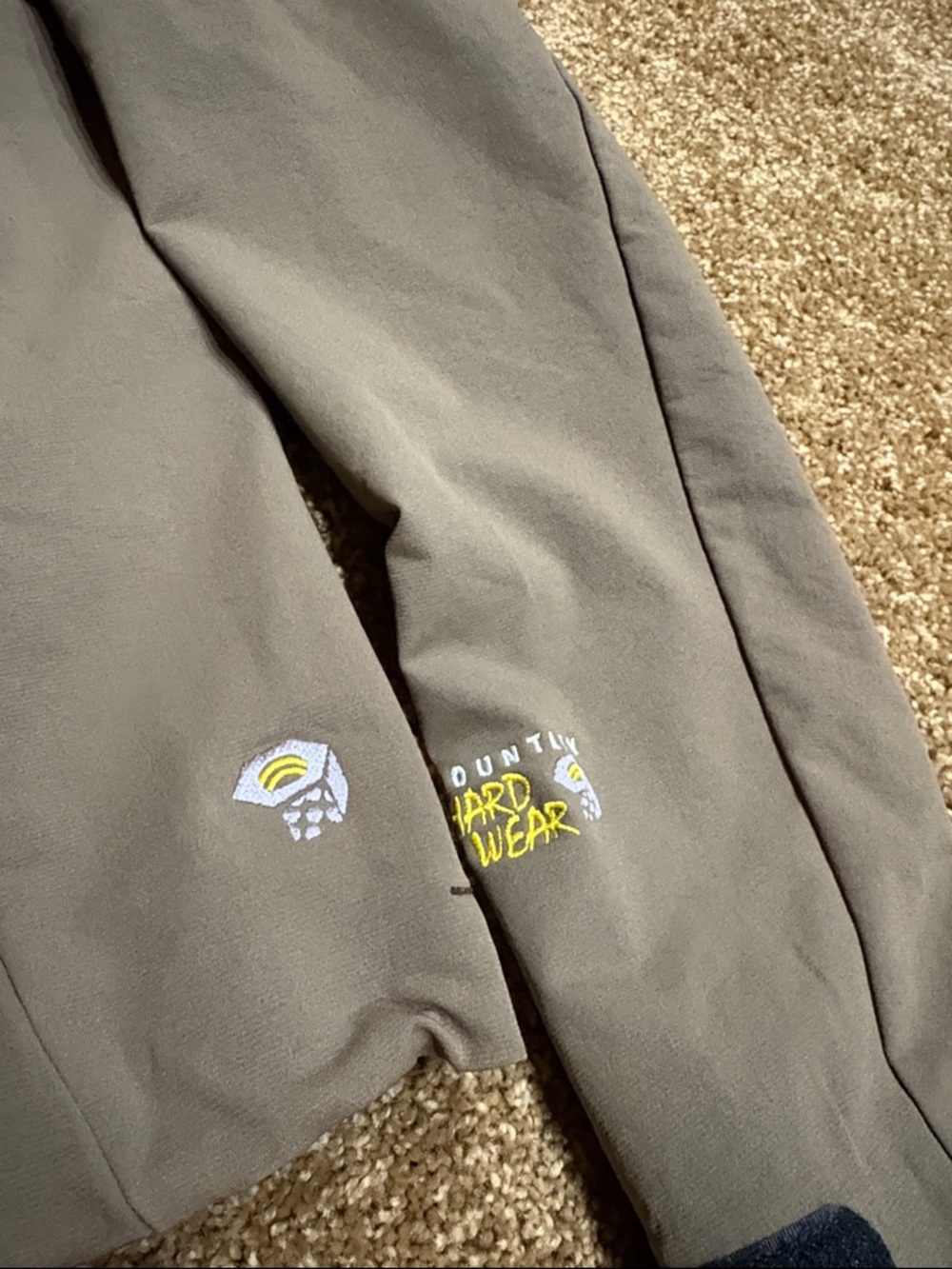 Mountain Hardwear Softshell Women’s Jacket View 2